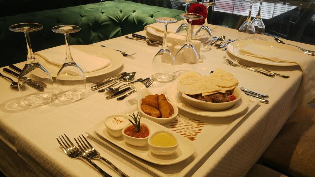 Atasehir Palace Hotel & Conference Κωνσταντινούπολη Εξωτερικό φωτογραφία