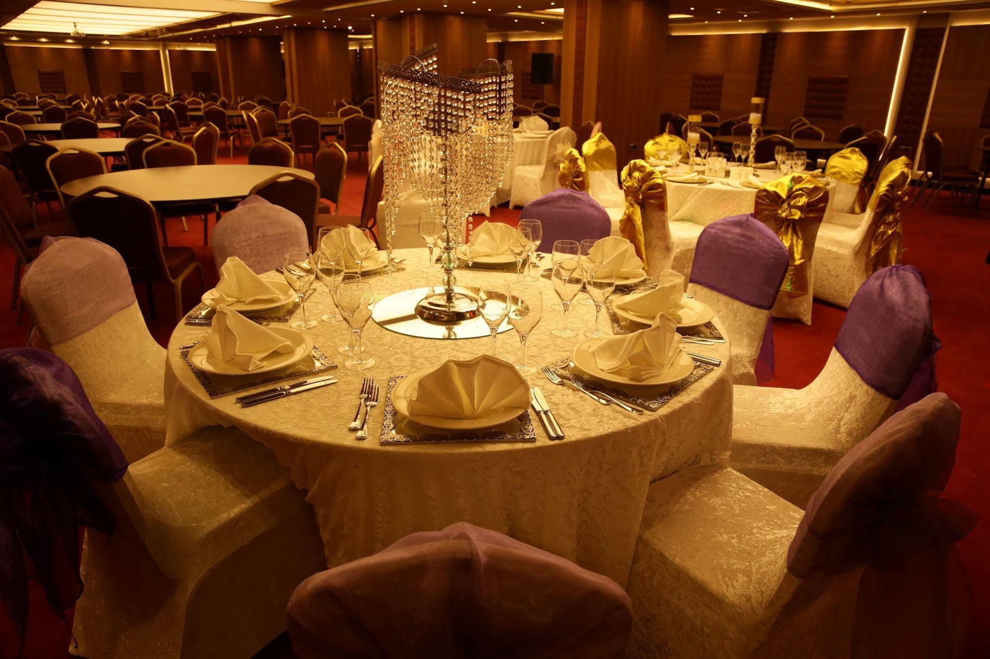 Atasehir Palace Hotel & Conference Κωνσταντινούπολη Εξωτερικό φωτογραφία
